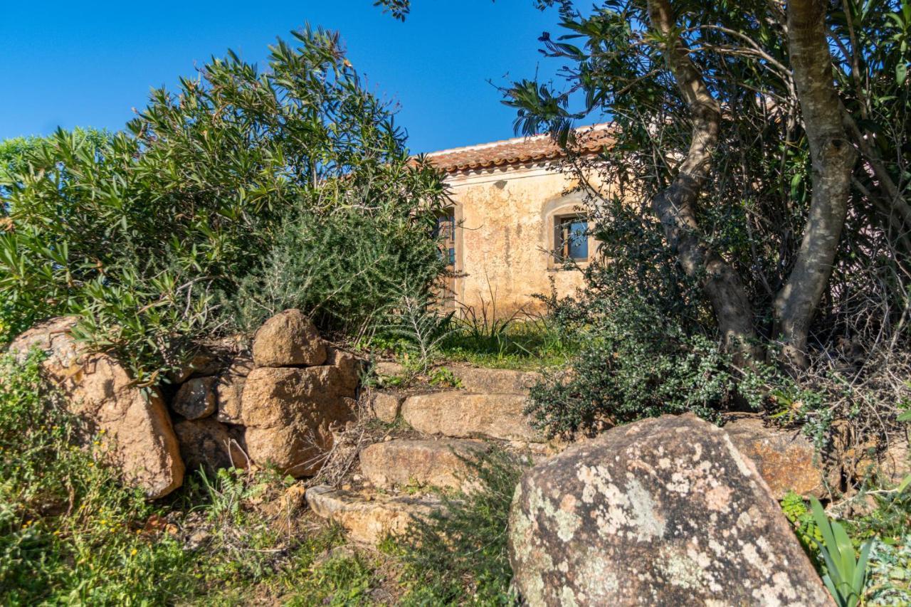 Le Case Di Mara - Appartamenti Tipici "Stazzo Giovannareddu" Porto San Paolo  Zewnętrze zdjęcie