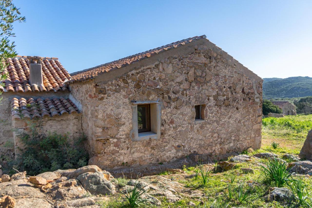 Le Case Di Mara - Appartamenti Tipici "Stazzo Giovannareddu" Porto San Paolo  Zewnętrze zdjęcie