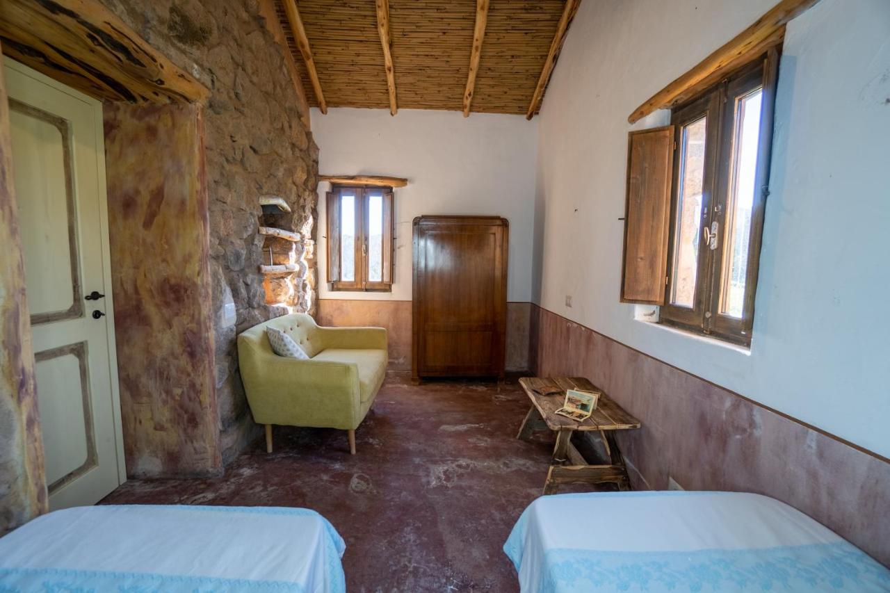 Le Case Di Mara - Appartamenti Tipici "Stazzo Giovannareddu" Porto San Paolo  Zewnętrze zdjęcie
