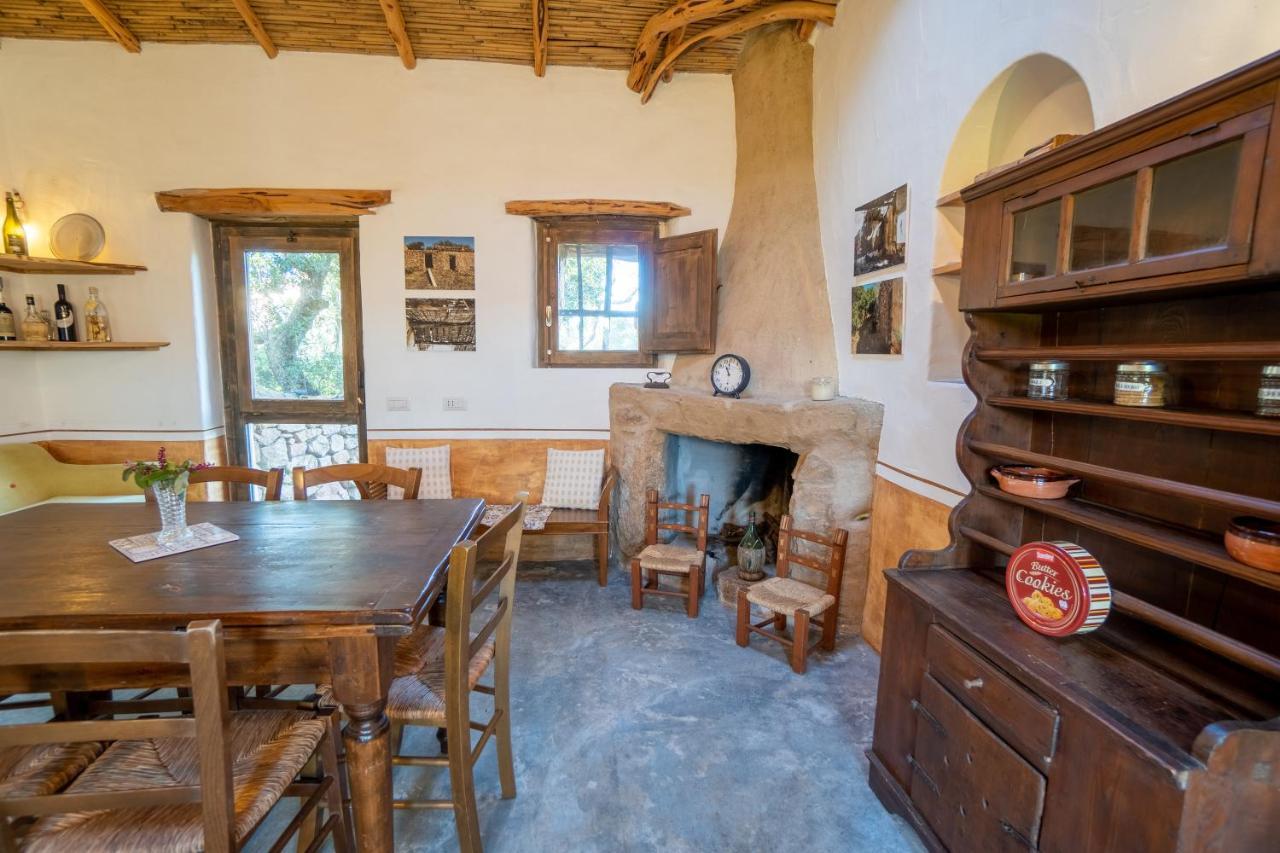 Le Case Di Mara - Appartamenti Tipici "Stazzo Giovannareddu" Porto San Paolo  Zewnętrze zdjęcie